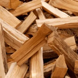 Koupit sušené palivové dřevo